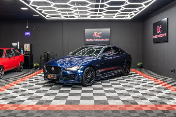 JAGUAR XE 2.0 16V INGENIUM P250 GASOLINA R-SPORT 4P AUTOMÁTICO