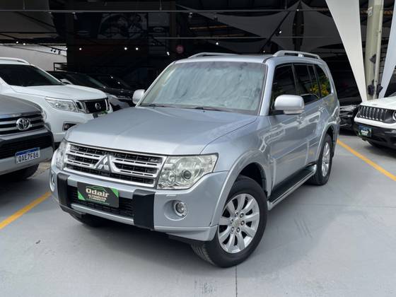 MITSUBISHI PAJERO FULL 3.8 HPE 4X4 V6 24V GASOLINA 4P AUTOMÁTICO