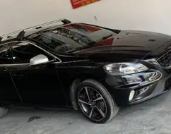 VOLVO V40 2.0 T5 R DESIGN TURBO GASOLINA 4P AUTOMÁTICO VOLVO V40 2.0 T5 R DESIGN TURBO GASOLINA 4P AUTOMÁTICO