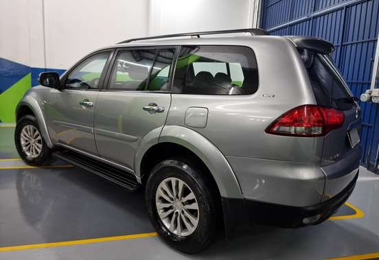 MITSUBISHI-PAJERO DAKAR-3.2 HPE 4X4 7 LUGARES 16V TURBO INTERCOOLER DIESEL 4P AUTOMÁTICO MITSUBISHI-PAJERO DAKAR-2015