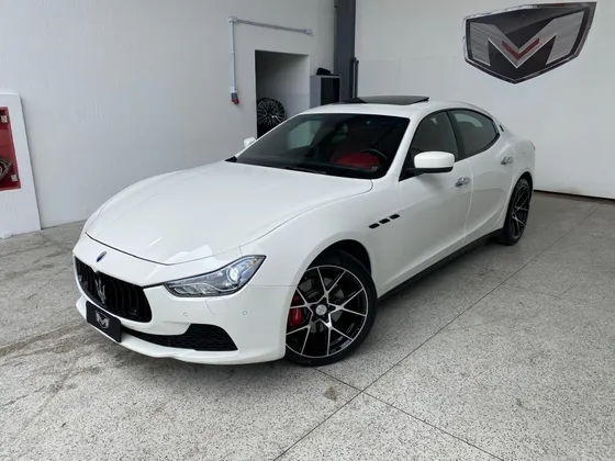 MASERATI GHIBLI 3.0 V6 TURBO GASOLINA AUTOMÁTICO