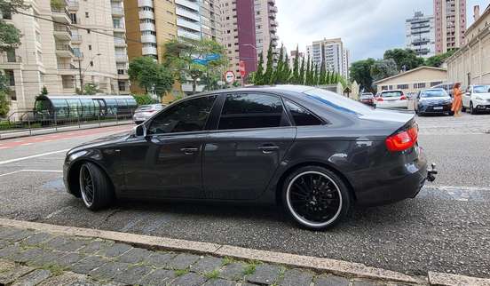 AUDI-A4-2012