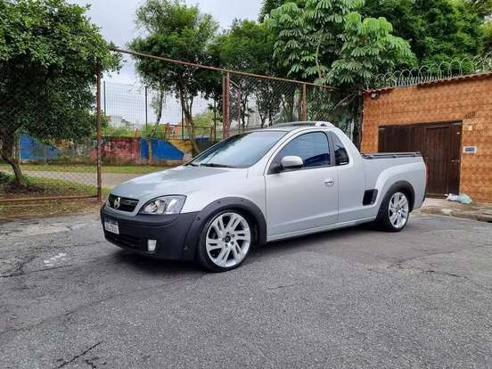 CHEVROLET-MONTANA-2005