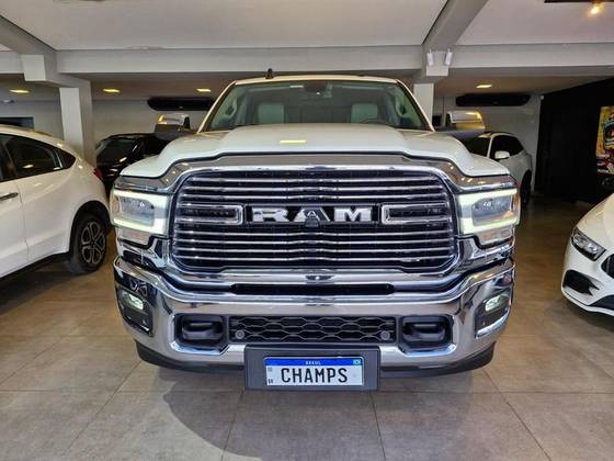 RAM 3500 6.7 I6 TURBO DIESEL LARAMIE CD 4X4 AUTOMÁTICO