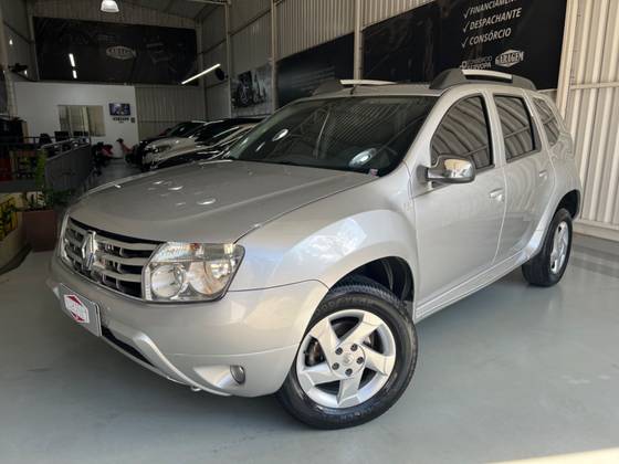 RENAULT DUSTER 2.0 DYNAMIQUE 4X2 16V FLEX 4P AUTOMÁTICO