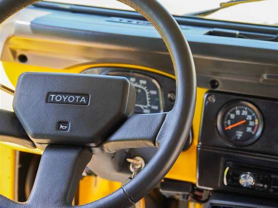 TOYOTA-BANDEIRANTE-3.7 BJ50LV 4X4 TETO RIGIDO DIESEL 2P MANUAL TOYOTA-BANDEIRANTE-1990