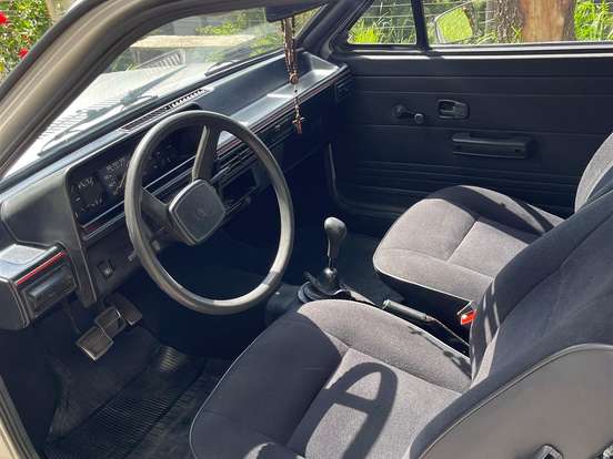 VOLKSWAGEN-GOL-1.6 LS 8V GASOLINA 2P MANUAL VOLKSWAGEN-GOL-1983