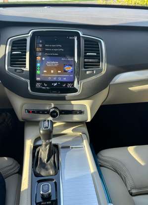 VOLVO-XC90-2018