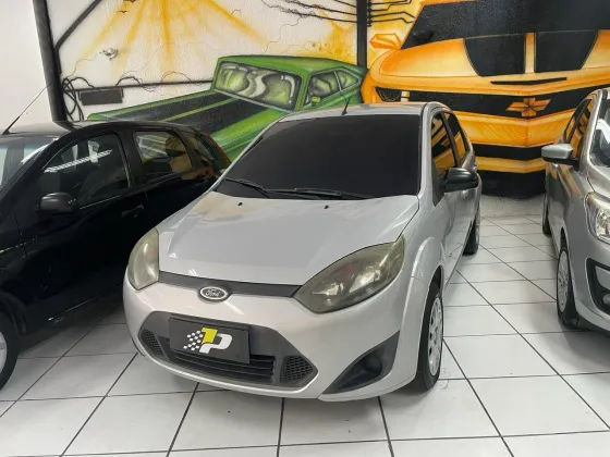 FORD FIESTA 1.0 ROCAM SE PLUS SEDAN 8V FLEX 4P MANUAL