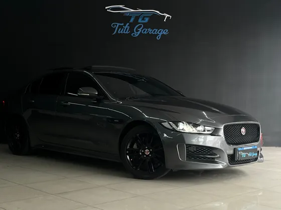 JAGUAR XE 2.0 16V INGENIUM P250 GASOLINA R-SPORT 4P AUTOMÁTICO