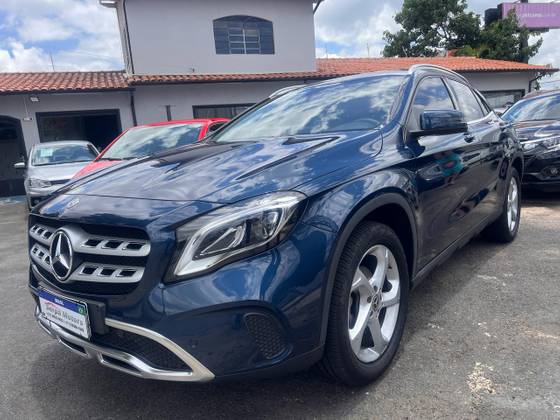 MERCEDES-BENZ GLA 200 1.6 CGI FLEX ADVANCE 7G-DCT