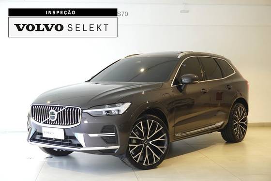 VOLVO XC60 2.0 T8 RECHARGE PLUS AWD GEARTRONIC