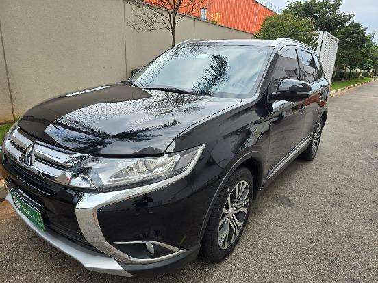 MITSUBISHI-OUTLANDER-2018