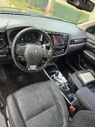 MITSUBISHI-OUTLANDER-2018