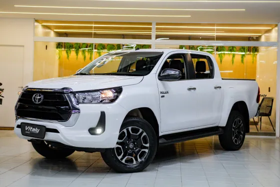 TOYOTA HILUX 2.7 VVT-i FLEX CD SRV 4X2 AUTOMÁTICO