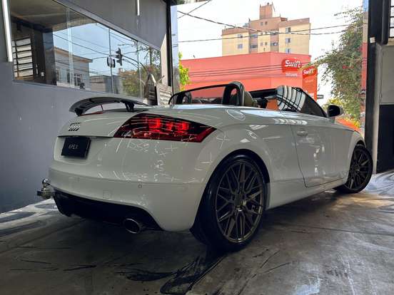 AUDI-TT-2012