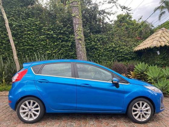 FORD FIESTA 1.6 TI-VCT FLEX TITANIUM POWERSHIFT