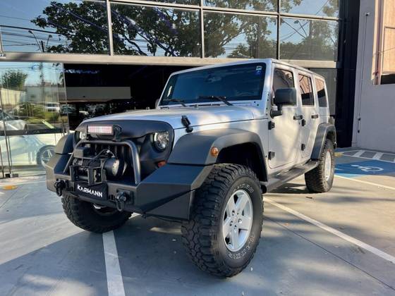 JEEP WRANGLER 3.8 UNLIMITED SAHARA 4X4 V6 12V GASOLINA 4P AUTOMÁTICO