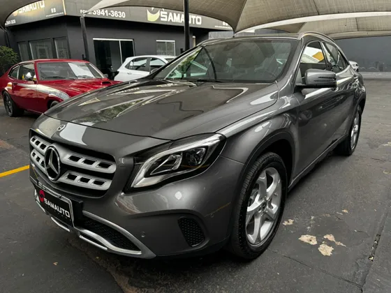 MERCEDES-BENZ GLA 200 1.6 CGI FLEX STYLE 7G-DCT