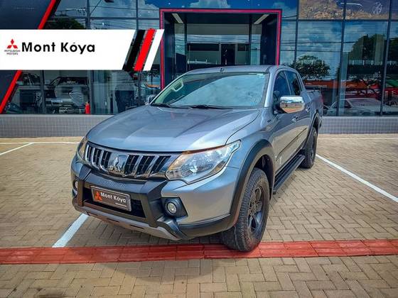 MITSUBISHI L200 TRITON 2.4 16V TURBO DIESEL OUTDOOR HPE CD 4X4 AUTOMÁTICO