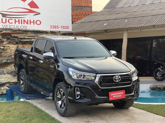 TOYOTA HILUX 4.0 V6 SRX 4X4 CD GASOLINA AUTOMÁTICO