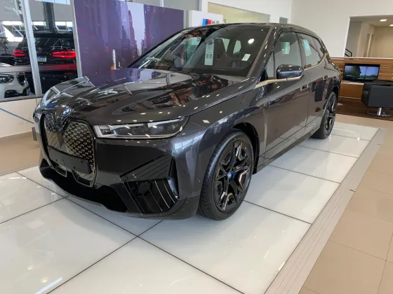 BMW iX ELÉTRICO M60