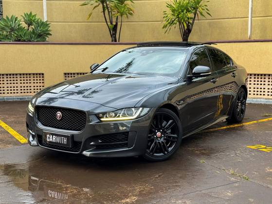 JAGUAR XE 2.0 16V INGENIUM P250 GASOLINA R-SPORT 4P AUTOMÁTICO