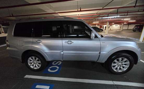 MITSUBISHI-PAJERO FULL-2010