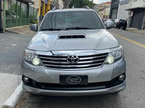 TOYOTA HILUX SW4 3.0 SRV 4X4 16V TURBO INTERCOOLER DIESEL 4P AUTOMÁTICO