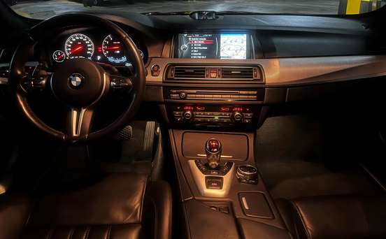 BMW-M5-2013