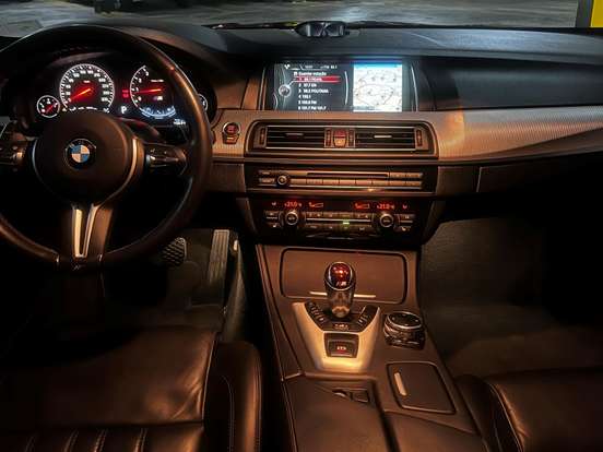BMW-M5-4.4 V8 32V GASOLINA 4P AUTOMÁTICO BMW-M5-2013