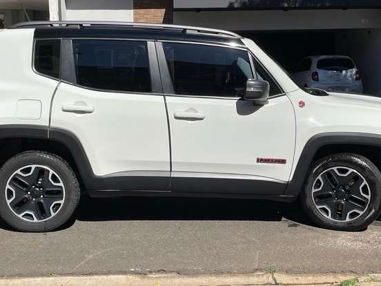 JEEP-RENEGADE-2.0 16V TURBO DIESEL TRAILHAWK 4P 4X4 AUTOMÁTICO JEEP-RENEGADE-2016