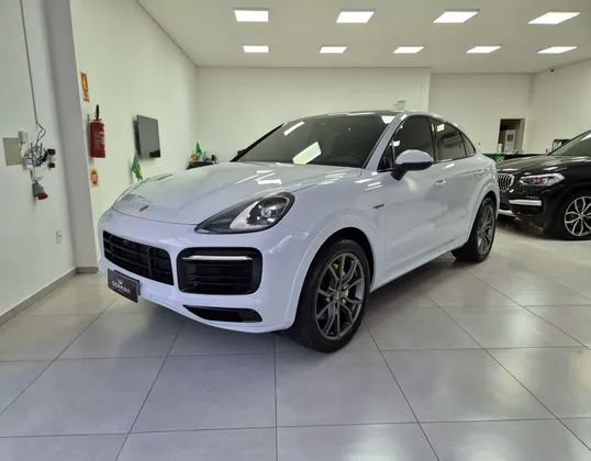 PORSCHE CAYENNE 3.0 V6 E-HYBRID COUPÉ PLATINUM EDITION AWD TIPTRONIC S