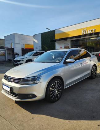 VOLKSWAGEN JETTA 2.0 TSI HIGHLINE 200CV GASOLINA 4P TIPTRONIC