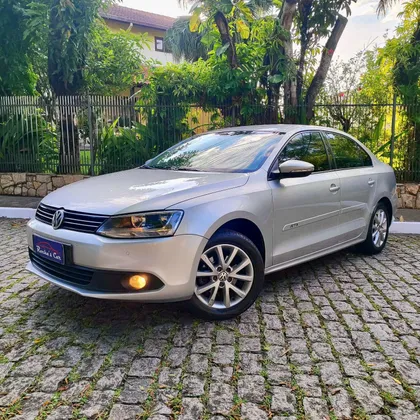 VOLKSWAGEN JETTA 2.0 COMFORTLINE FLEX 4P MANUAL