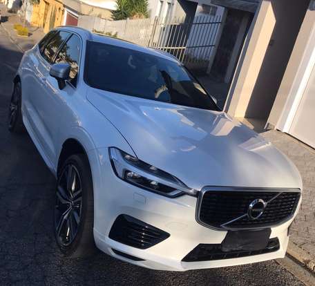 VOLVO-XC60-2019