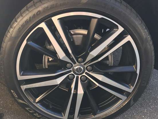 VOLVO-XC60-2.0 T8 HYBRID R-DESIGN AWD GEARTRONIC VOLVO-XC60-2019