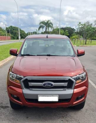 FORD RANGER 2.2 XLS 4X4 CD 16V DIESEL 4P AUTOMÁTICO