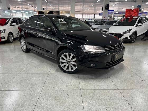 VOLKSWAGEN JETTA 2.0 COMFORTLINE FLEX 4P TIPTRONIC