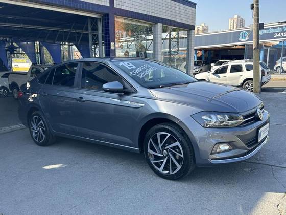 VOLKSWAGEN VIRTUS 1.0 200 TSI HIGHLINE AUTOMÁTICO