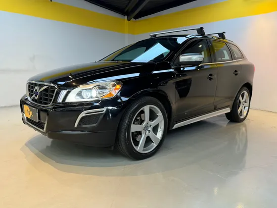 VOLVO XC60 2.0 T5 R DESIGN TURBO GASOLINA 4P AUTOMÁTICO