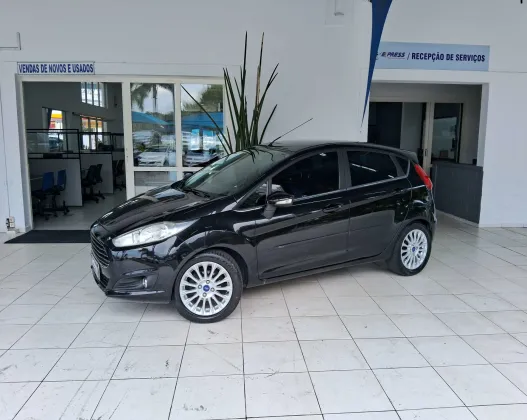 FORD FIESTA 1.6 TITANIUM HATCH 16V FLEX 4P POWERSHIFT