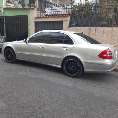 MERCEDES-BENZ-E 500-5.0 AVANTGARDE V8 GASOLINA 4P AUTOMÁTICO MERCEDES-BENZ-E 500-2005