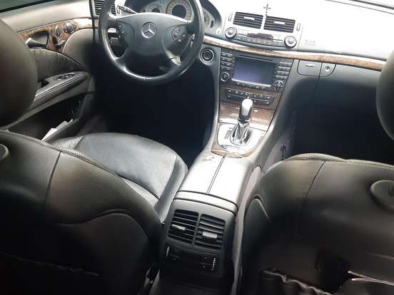 MERCEDES-BENZ-E 500-5.0 AVANTGARDE V8 GASOLINA 4P AUTOMÁTICO MERCEDES-BENZ-E 500-2005