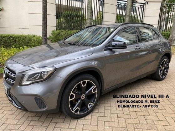 MERCEDES-BENZ GLA 200 1.6 CGI FLEX NIGHT 7G-DCT