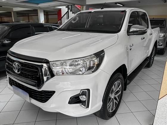 TOYOTA HILUX 2.7 SRV 4X2 CD 16V FLEX 4P AUTOMÁTICO