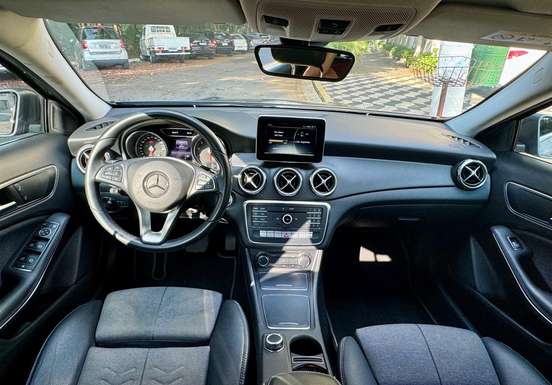 MERCEDES-BENZ-GLA 200-2018