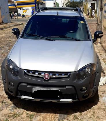 FIAT STRADA 1.8 MPI ADVENTURE CD 16V FLEX 3P MANUAL