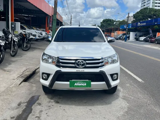 TOYOTA HILUX 2.8 SRV 4X4 CD 16V DIESEL 4P AUTOMÁTICO