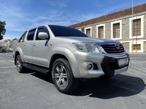 TOYOTA HILUX 2.7 SR 4X2 CD 16V FLEX 4P AUTOMÁTICO